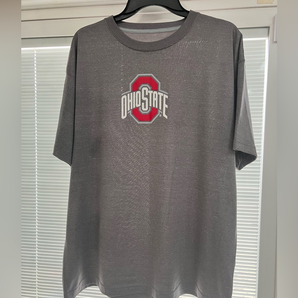 The Ohio State University silky t-shirt. XL